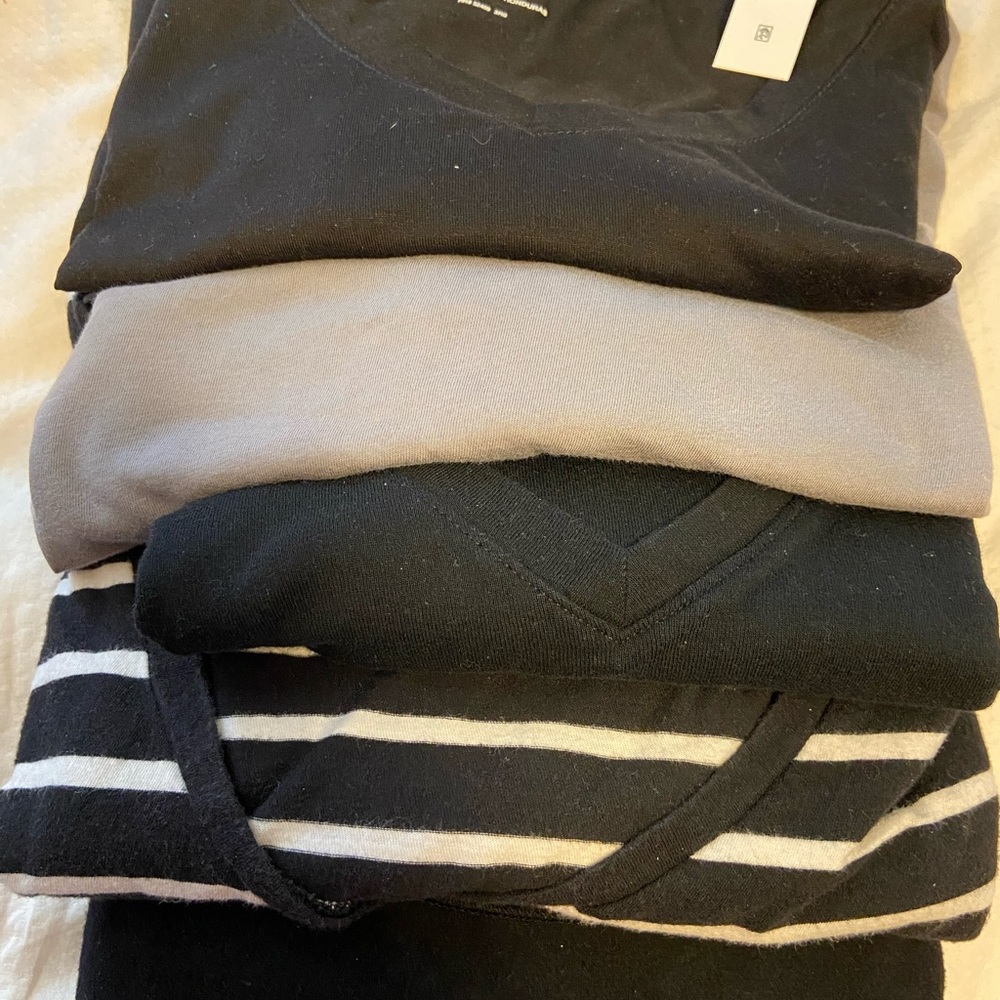 Bundle of 5: Women’s 2X Short Sleeve T-shirts Brands Vary